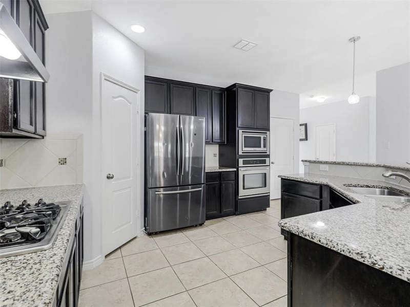 1916 Gayla Creek Drive, Little Elm TX 75068 - Photo 11