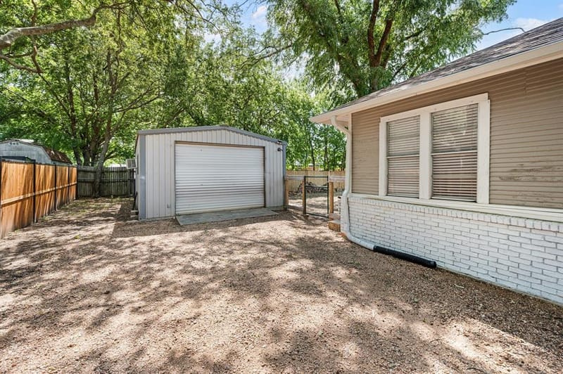 607 N Church Street, Pilot Point TX 76258 - Photo 24