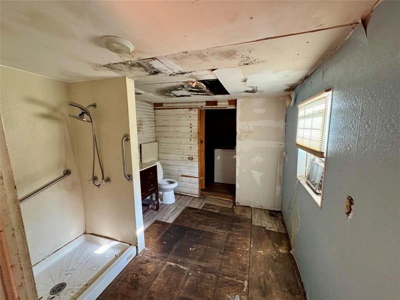 1201 Market Street W, Honey Grove TX 75446 - Photo 10