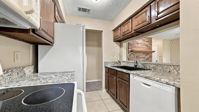 2103 Friendly Drive # 3210, Arlington TX 76011 - Photo 12