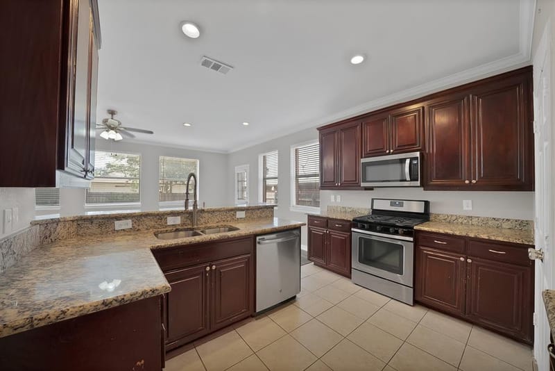 4833 Bridle Path Way, Fort Worth TX 76244 - Photo 6