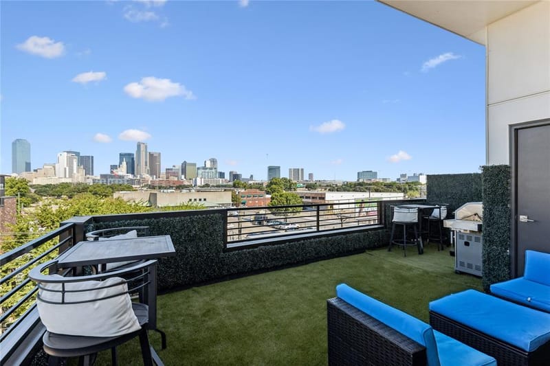 1901 S Harwood Street # 301, Dallas TX 75215