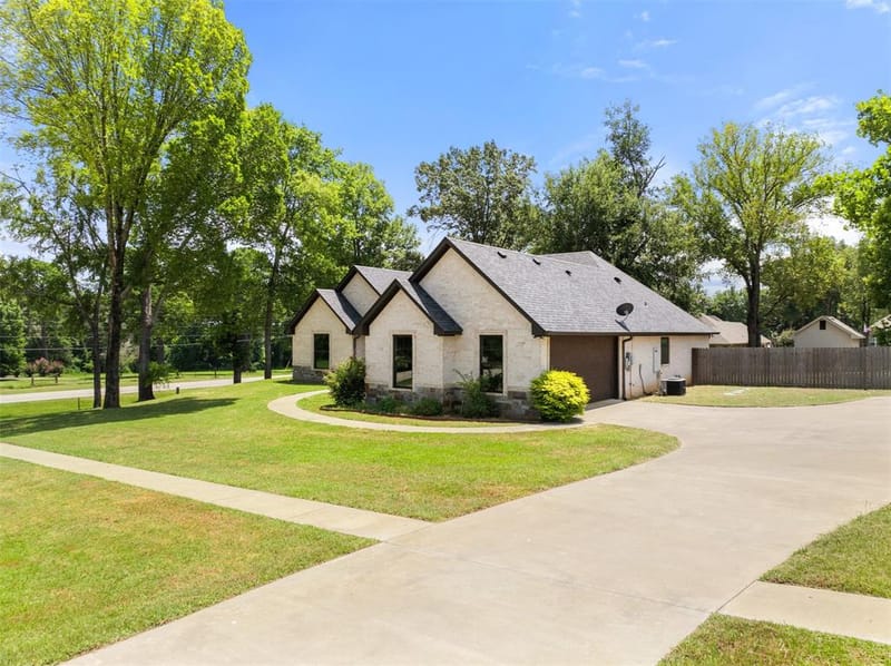 12109 Oak Grove Drive, Tyler TX 75706 - Photo 2