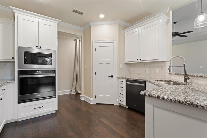 12109 Oak Grove Drive, Tyler TX 75706 - Photo 9