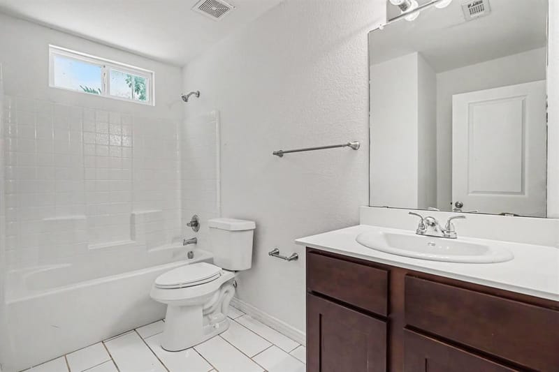 1255 E Davis Avenue, Fort Worth TX 76104 - Photo 22