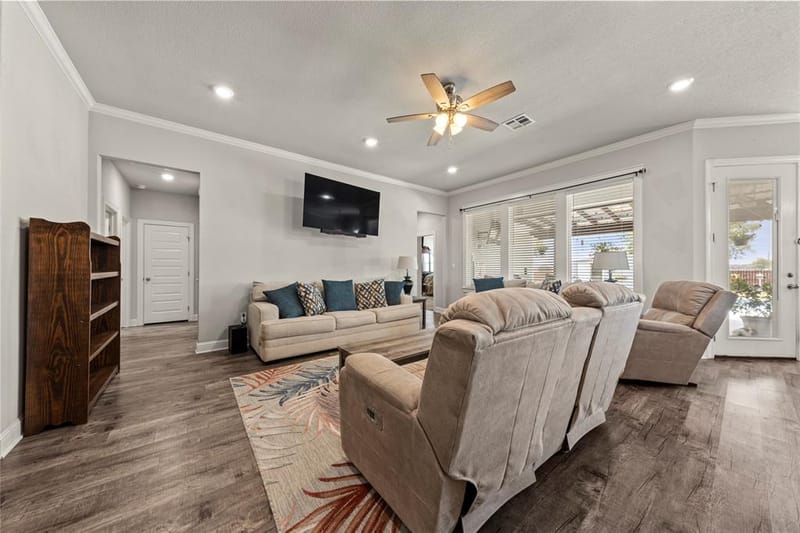 225 Swan Lake, Waco TX 76708 - Photo 4