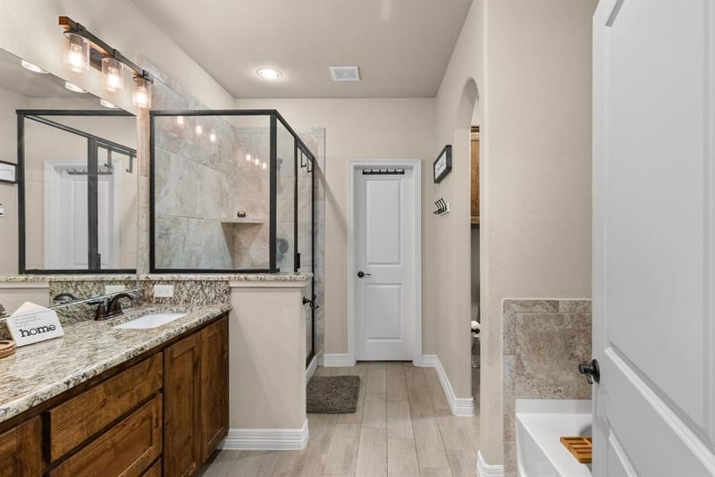 409 Mesa Drive, Lone Oak TX 75453 - Photo 13