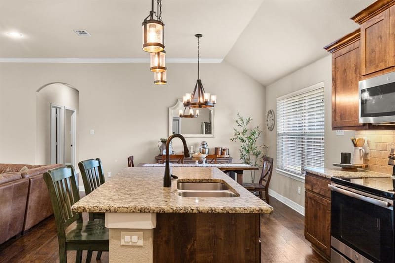 409 Mesa Drive, Lone Oak TX 75453 - Photo 4