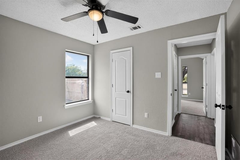 6057 Hillglen Drive, Watauga TX 76148 - Photo 17
