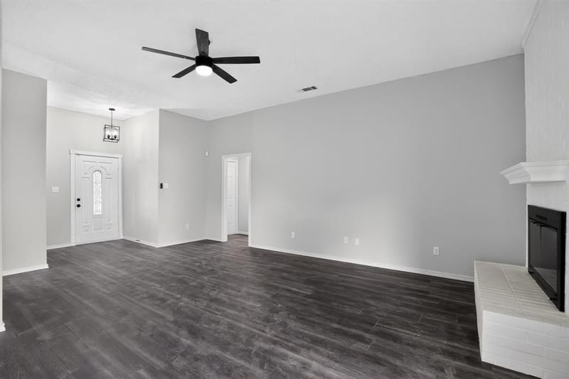 6057 Hillglen Drive, Watauga TX 76148 - Photo 12