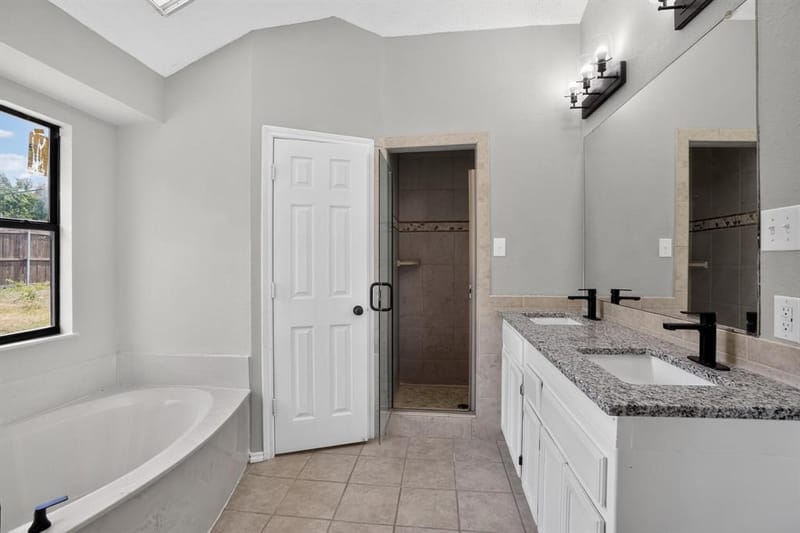 6057 Hillglen Drive, Watauga TX 76148 - Photo 25