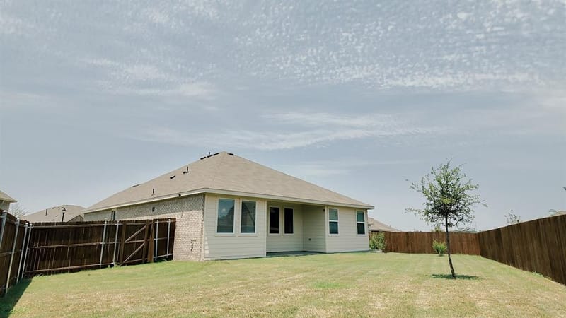 319 Sedalia Trail, Justin TX 76247 - Photo 33
