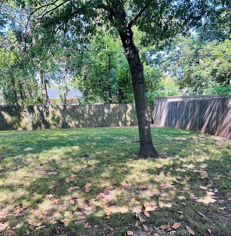 902 Crestview Drive, Sherman TX 75092 - Photo 5