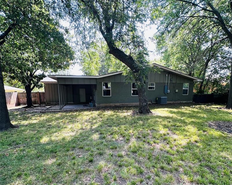 902 Crestview Drive, Sherman TX 75092 - Photo 4