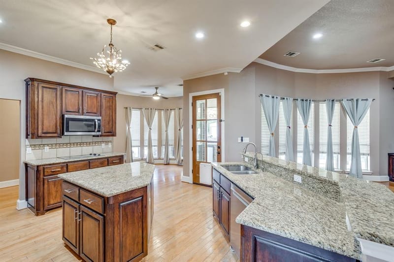 170 S Bear Creek Lane, Cresson TX 76035 - Photo 10