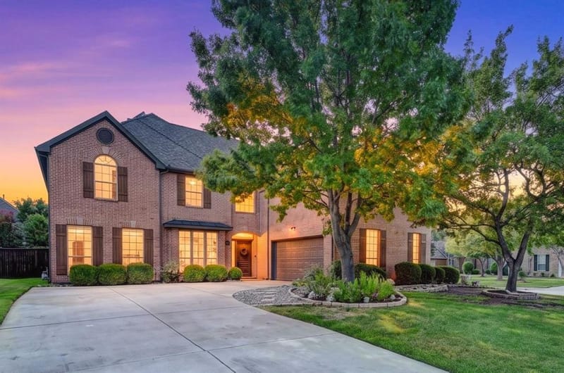 805 Hidden Woods Drive, Keller TX 76248