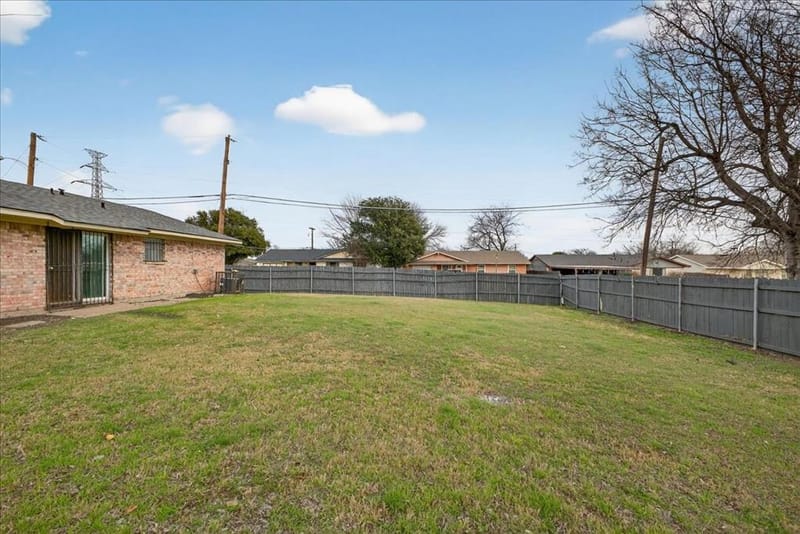 3250 Pacesetter Drive, Dallas TX 75241 - Photo 16