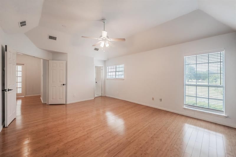 10503 Waters Drive, Irving TX 75063 - Photo 27