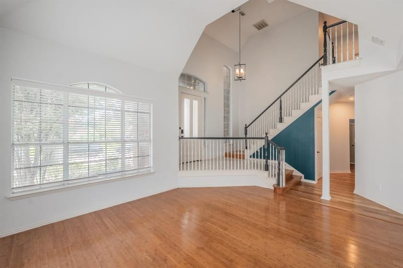 10503 Waters Drive, Irving TX 75063 - Photo 7
