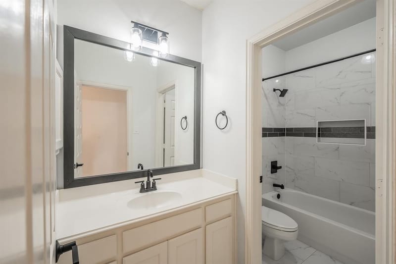 10503 Waters Drive, Irving TX 75063 - Photo 32