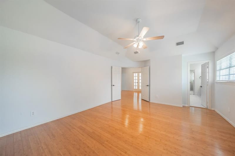 10503 Waters Drive, Irving TX 75063 - Photo 28