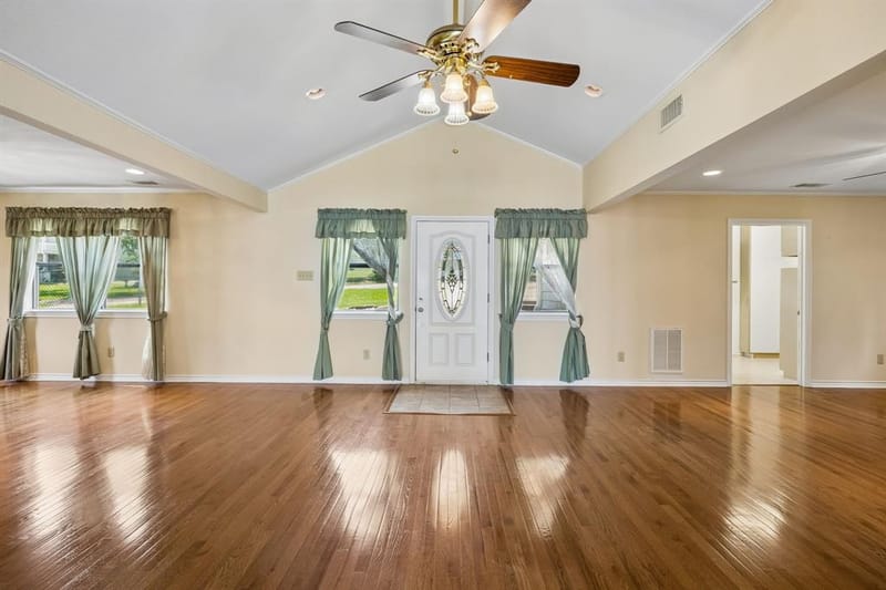 140 Pin Oak Drive, Mabank TX 75156 - Photo 9