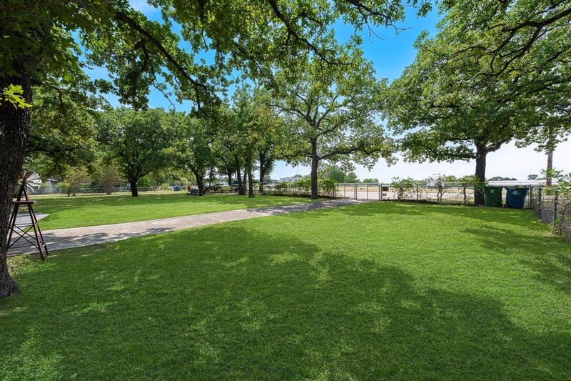 703 Robin Lane, Argyle TX 76226 - Photo 9