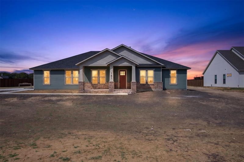 181 CHISHOLM Trail, Waxahachie TX 75165