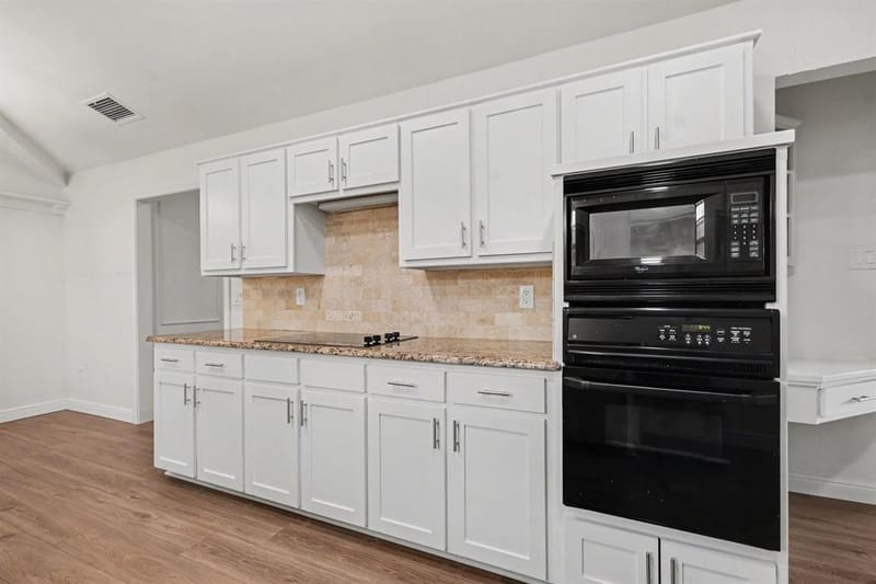 4425 Avonshire Lane, Plano TX 75093 - Photo 13
