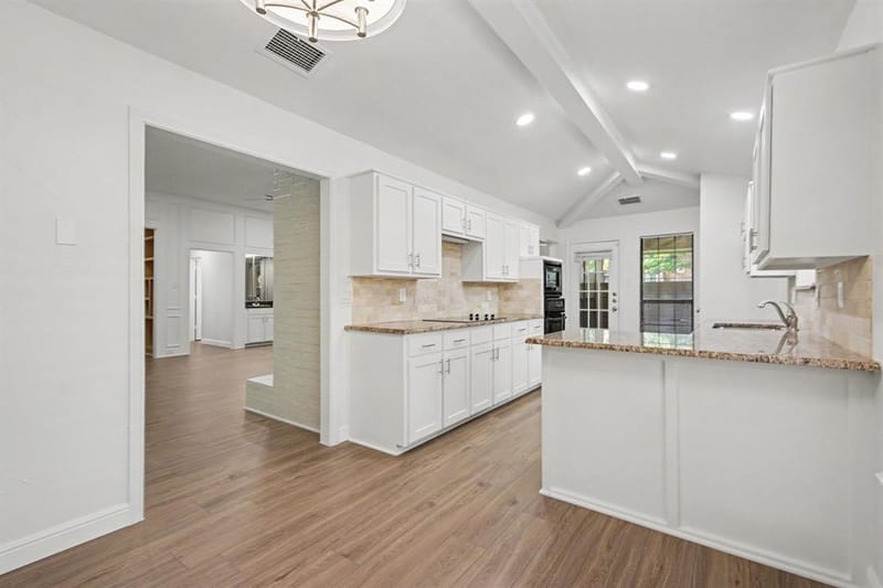 4425 Avonshire Lane, Plano TX 75093 - Photo 12