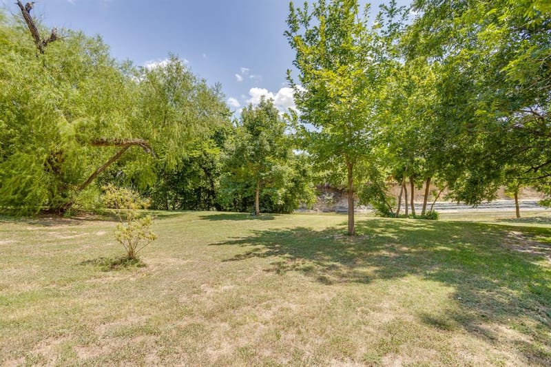 8613 Marys Creek Drive, Benbrook TX 76116 - Photo 37