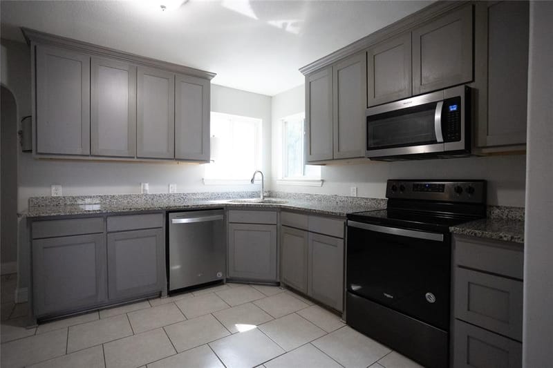 2121 San Jose, Fort Worth TX 76112 - Photo 8