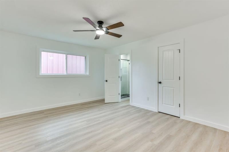 332 W Hallmark Drive, Fort Worth TX 76134 - Photo 13
