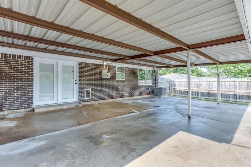332 W Hallmark Drive, Fort Worth TX 76134 - Photo 18