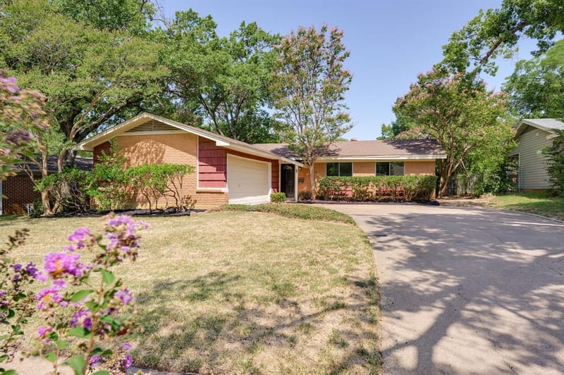 1817 Larkspur Drive, Arlington TX 76013