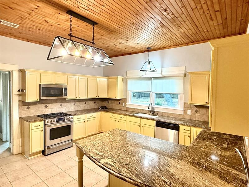 374 S Preston Street, Van Alstyne TX 75495 - Photo 6