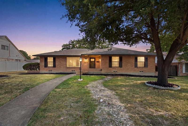2214 Trinidad Drive, Dallas TX 75232