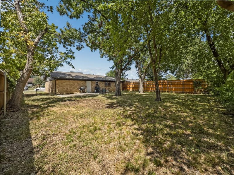703 Whitener Road, Euless TX 76040 - Photo 20