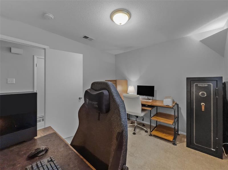 703 Whitener Road, Euless TX 76040 - Photo 18
