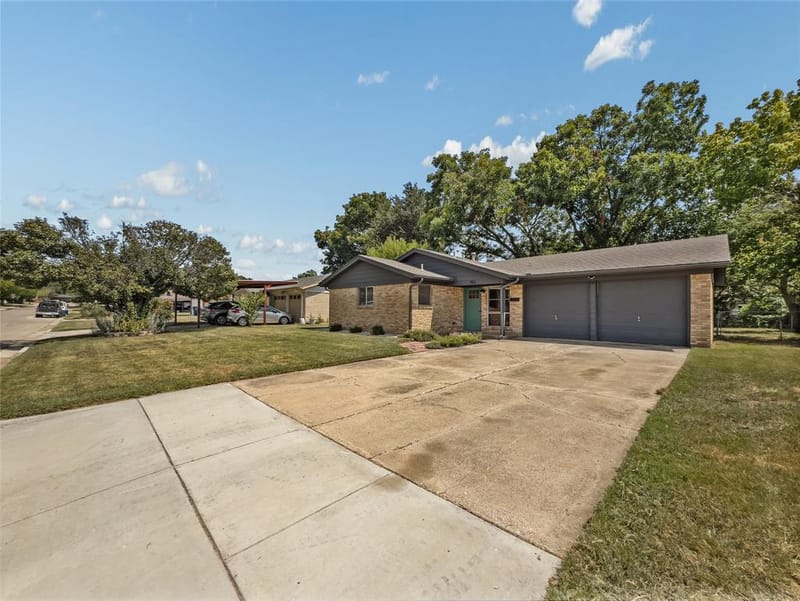 703 Whitener Road, Euless TX 76040 - Photo 19