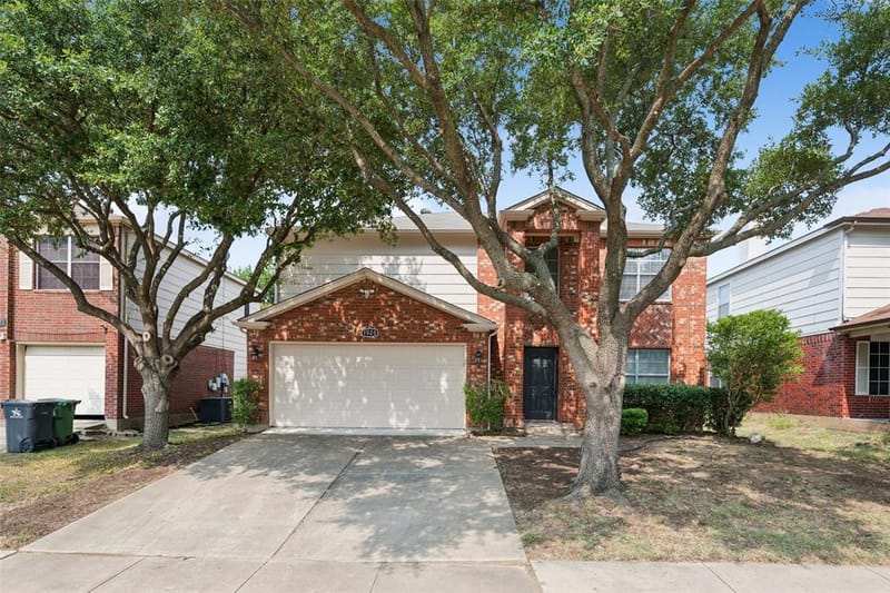 7020 Glenshire Drive, Arlington TX 76002