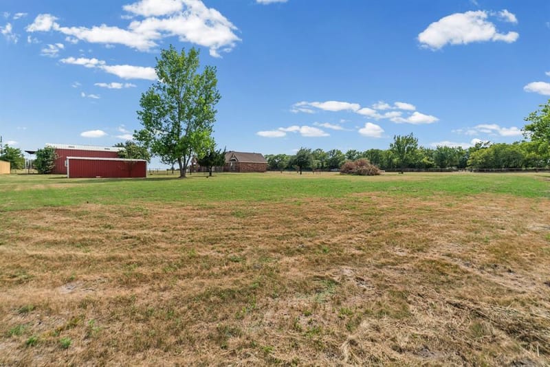 627 County Road 4445, Trenton TX 75490 - Photo 27