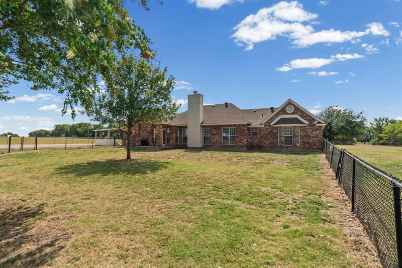 627 County Road 4445, Trenton TX 75490 - Photo 26