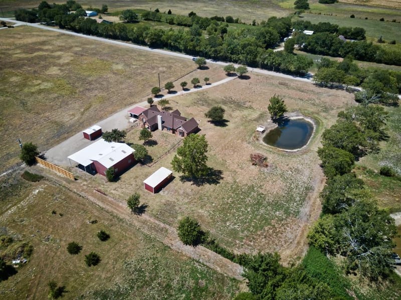 627 County Road 4445, Trenton TX 75490 - Photo 36