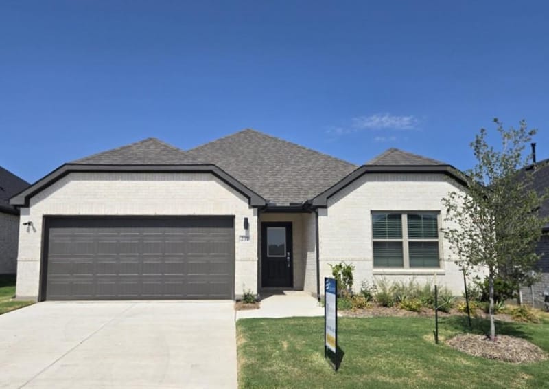 237 Bright Alcove Court, Lavon TX 75166 - Photo 3