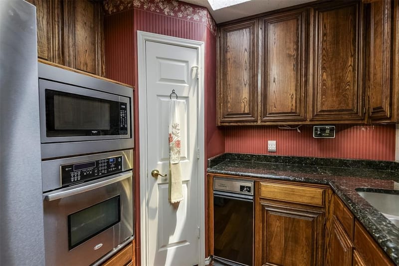 4908 Arborgate Drive, Arlington TX 76017 - Photo 6
