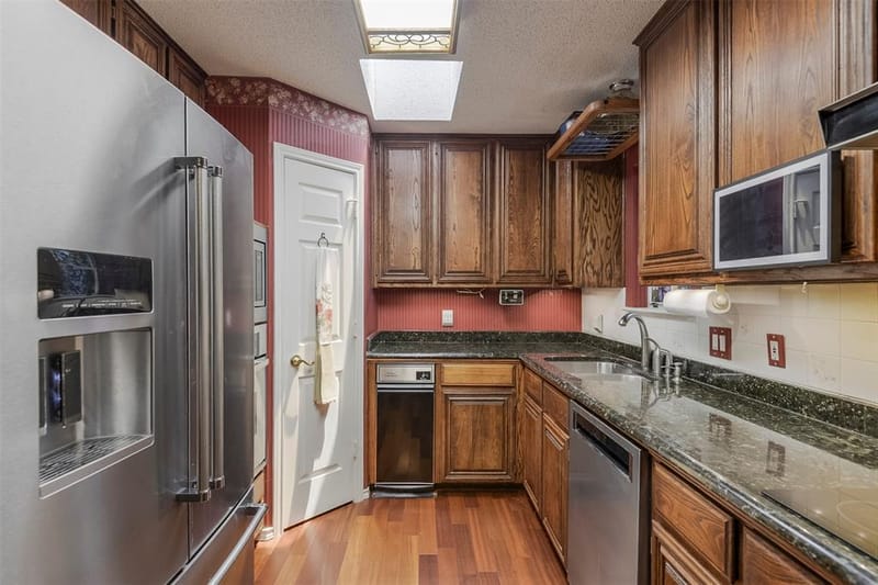 4908 Arborgate Drive, Arlington TX 76017 - Photo 5
