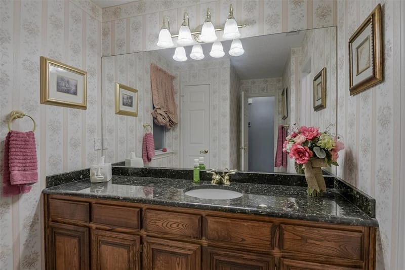 4908 Arborgate Drive, Arlington TX 76017 - Photo 10