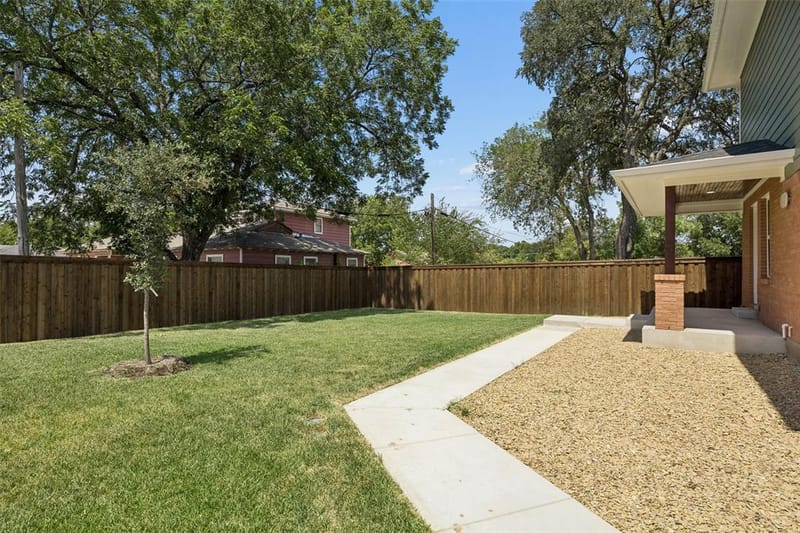 1231 S Montclair Avenue, Dallas TX 75208 - Photo 34