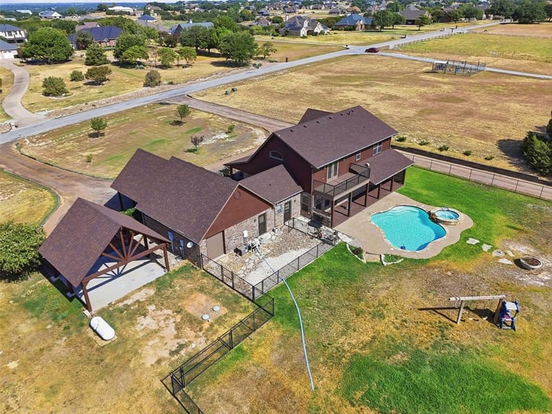 2407 Wills Way Drive, Granbury TX 76049 - Photo 4